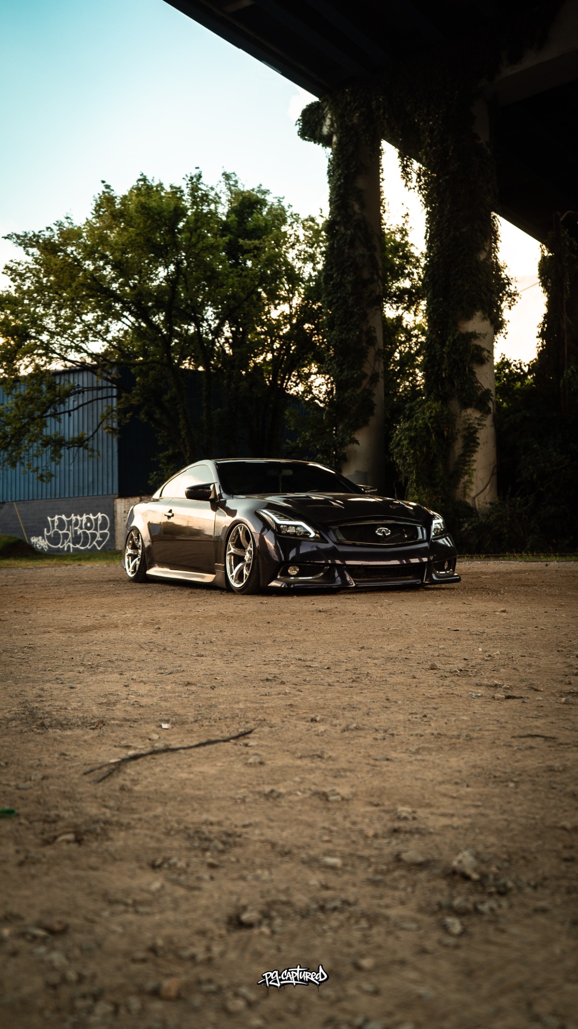 Nissan 350Z photographed at golden hour